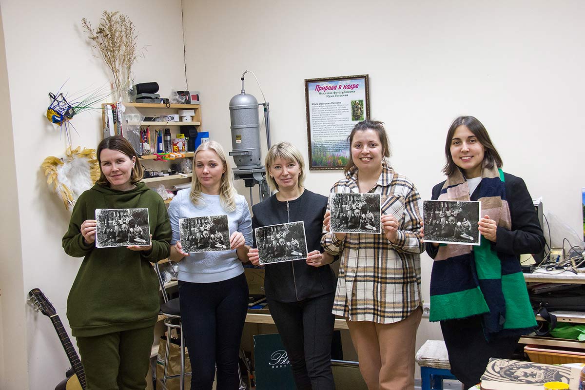 Печать фотографий в тёмной комнате - фотошкола в Красноярске